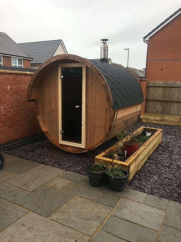 Outdoor wooden Barrel Sauna